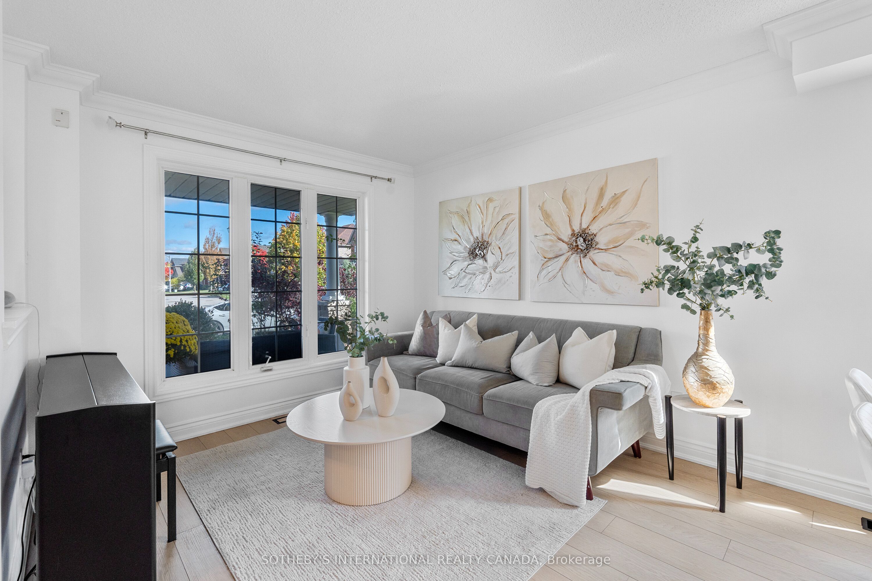 2182 Meadowglen Drive