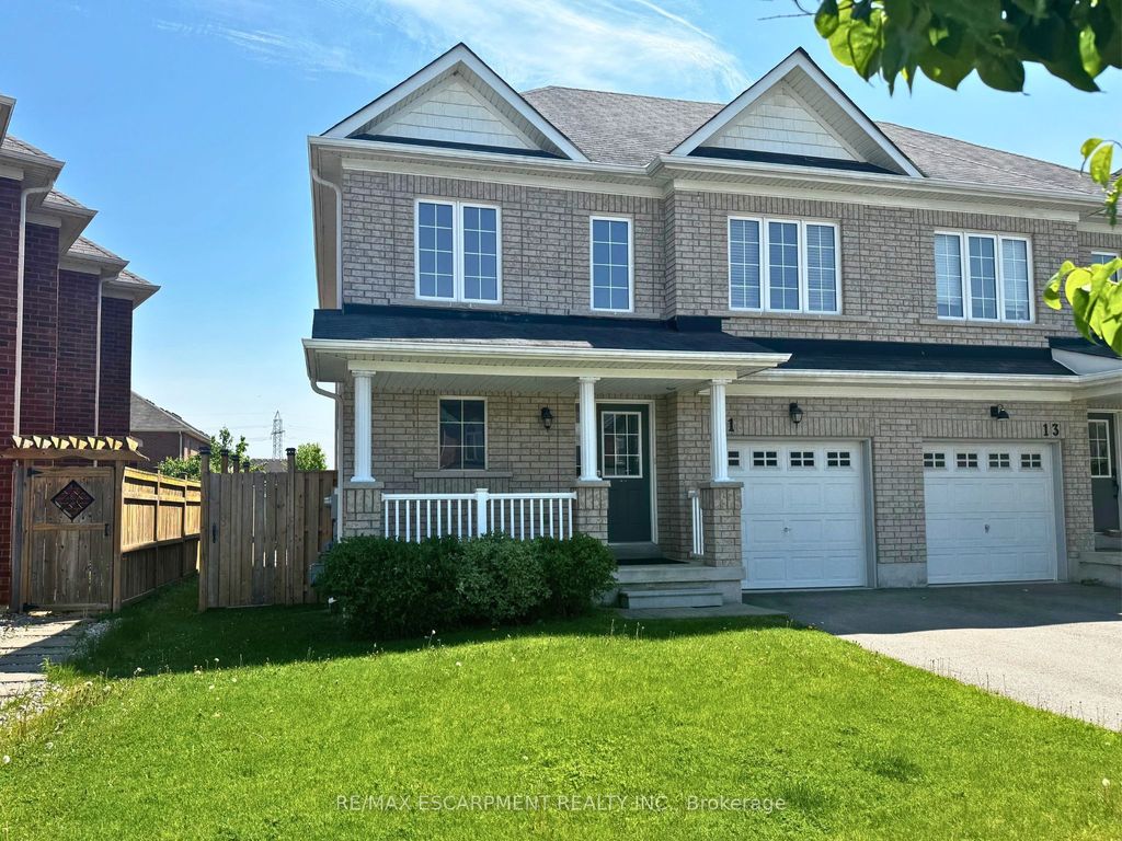 Photo of 11 Keith Crescent, Niagara-on-the-Lake, ON L0S 1J0 (MLS # X13249858)