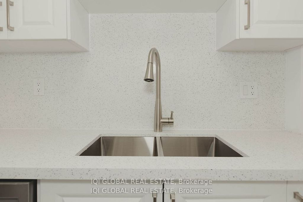 Photo of 390 Dixon Road S #1202, Toronto, ON M9R 1T4 (MLS # W12470129)