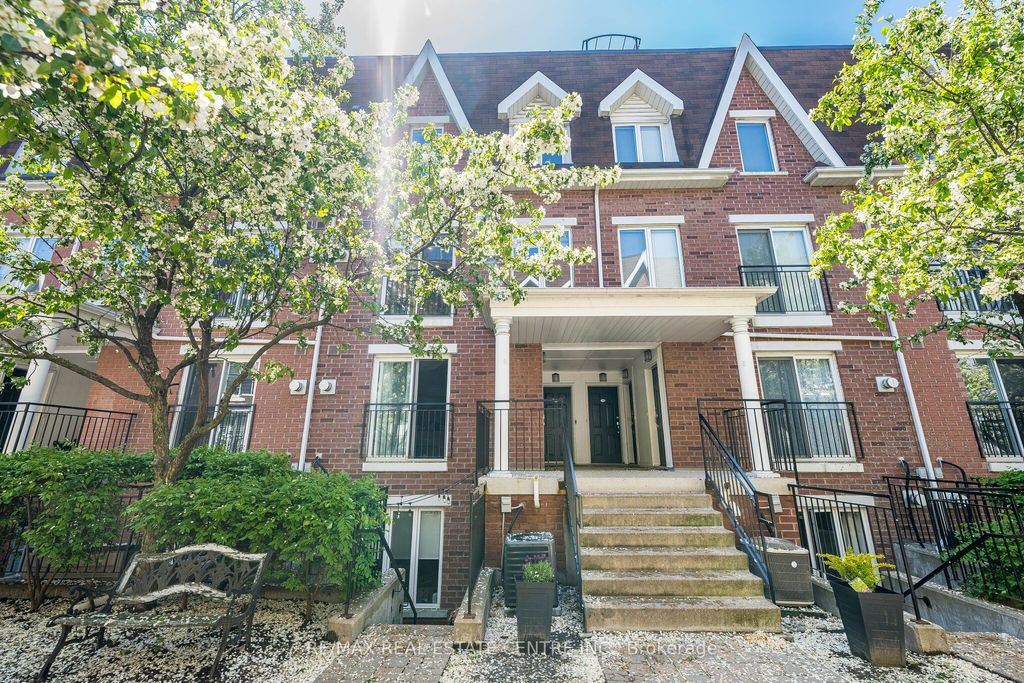 Photo of 16 Laidlaw Street #920, Toronto, ON M6K 1X2 (MLS # W13174360)