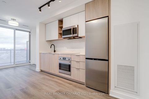 36 Zorra Street 601 Toronto ON M8Z 0G5