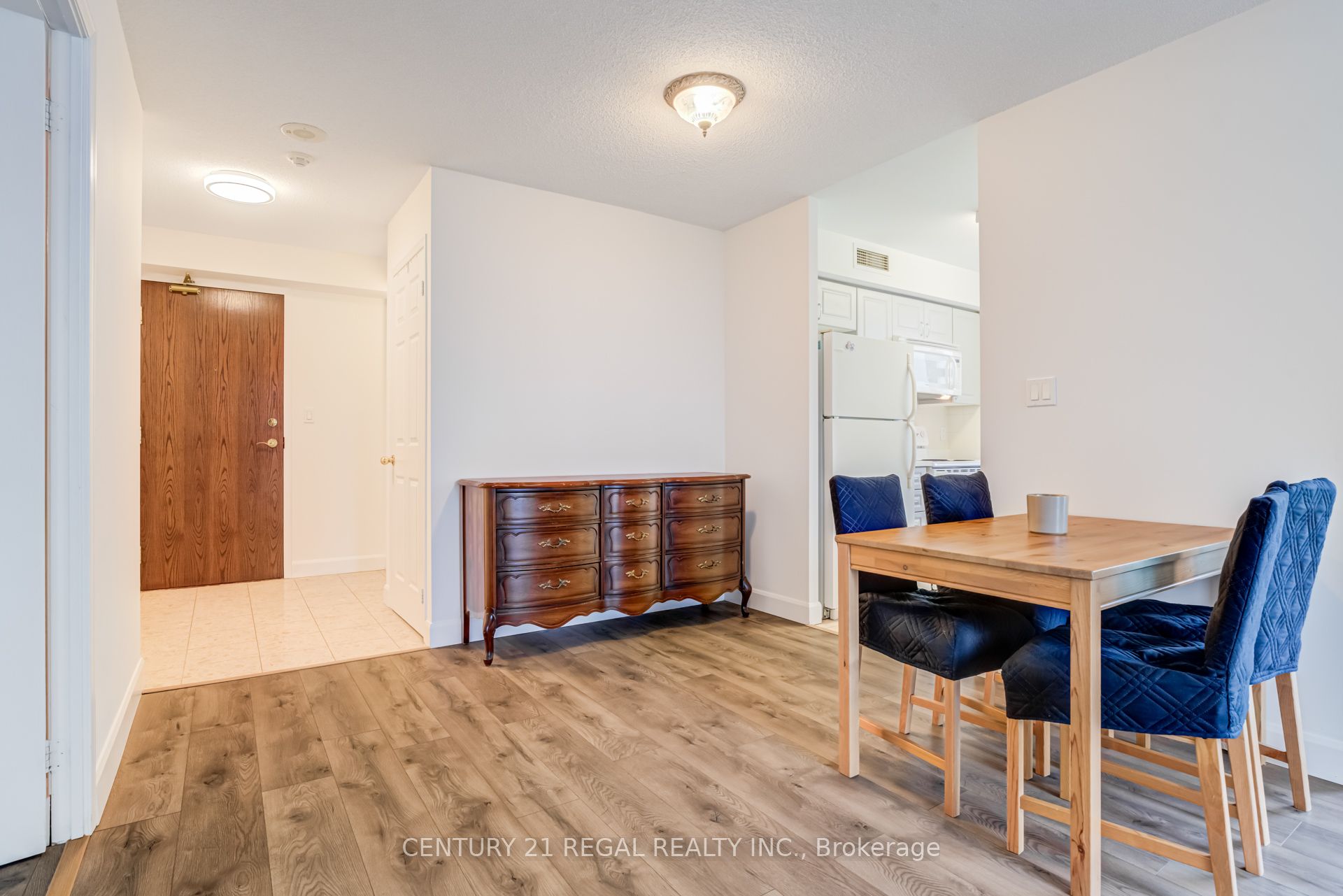 9 Michael Power Place 1004