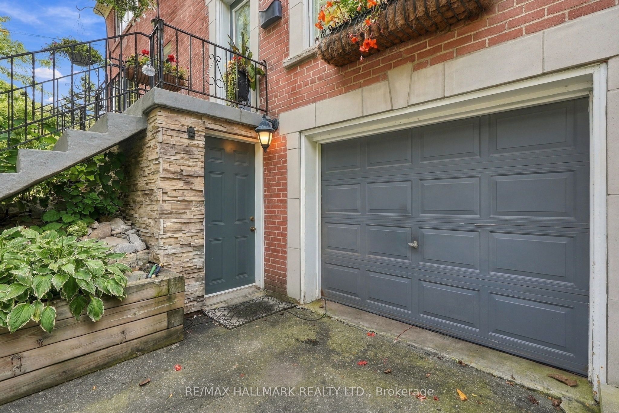 77 Glen Davis Crescent