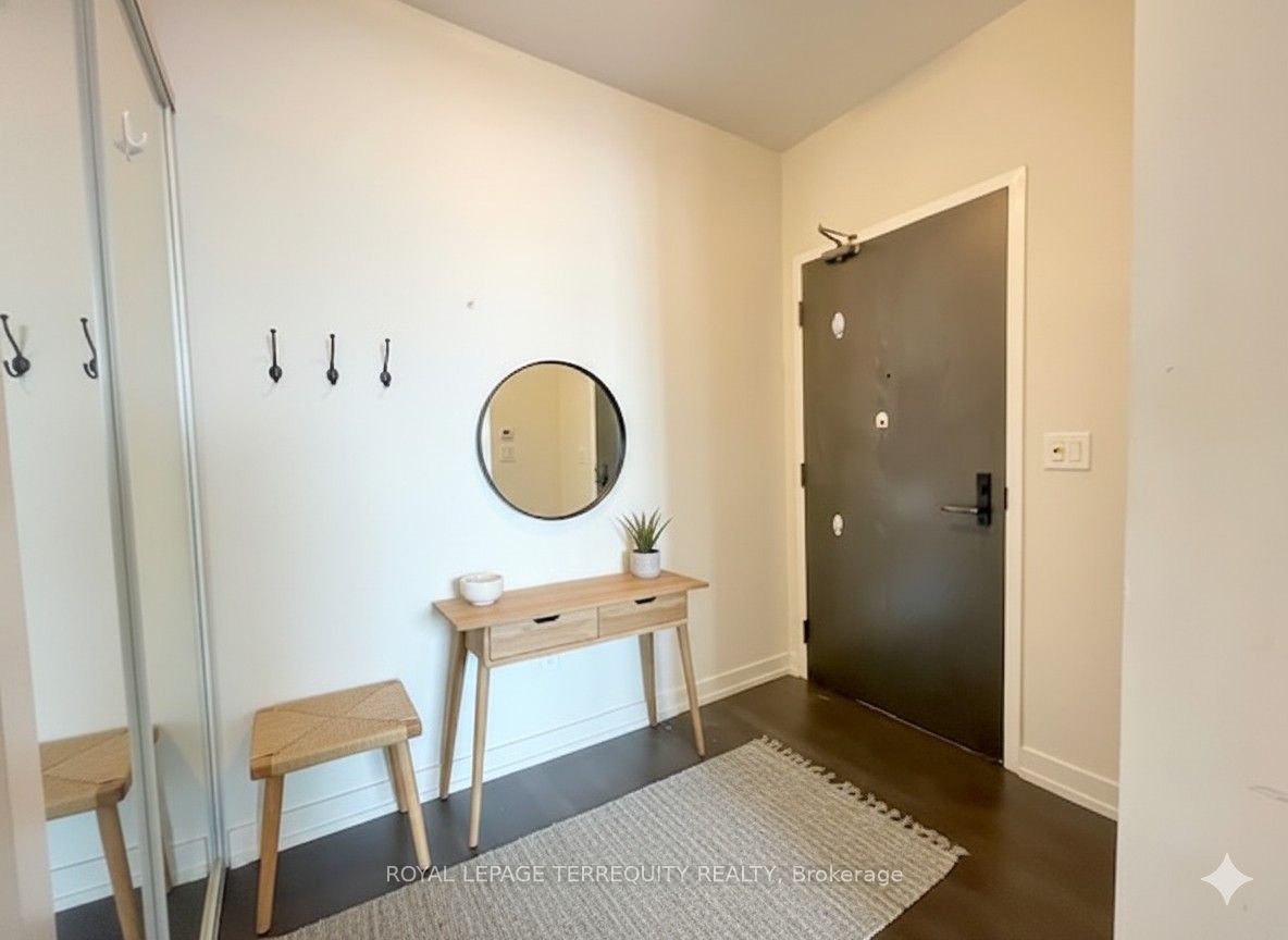 426 University Avenue PH101