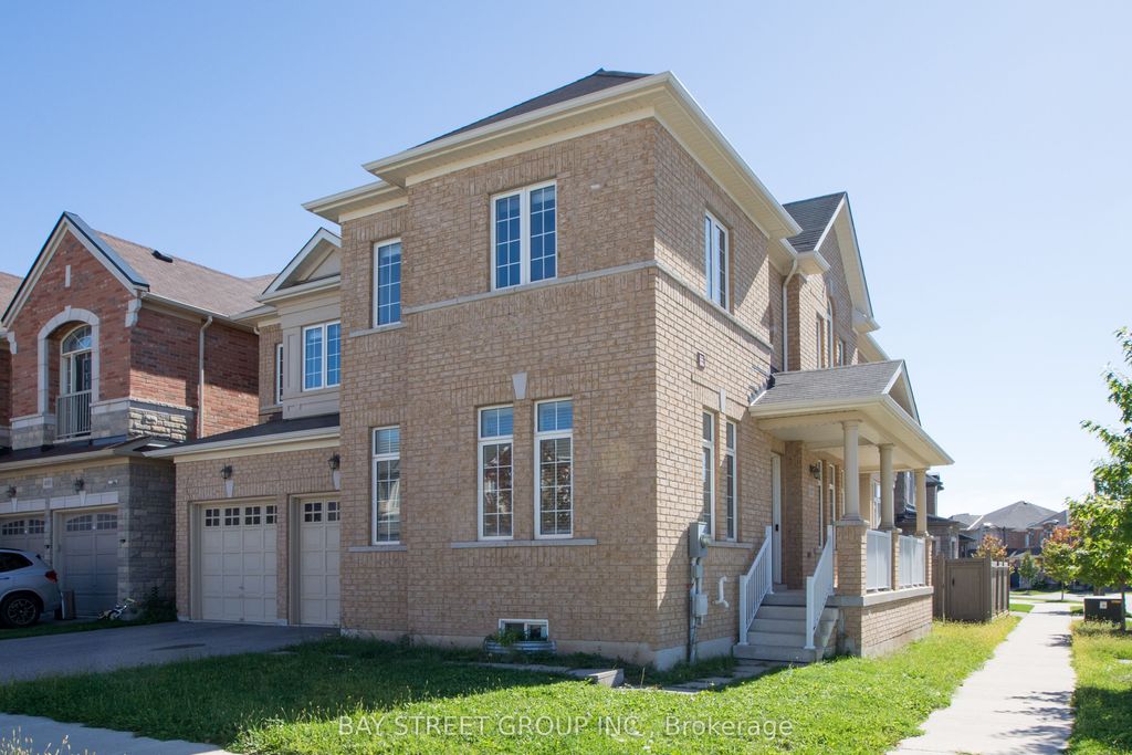Photo of 3127 Streamwood Pass, Oakville, ON L6H 0T2 (MLS # W12436422)
