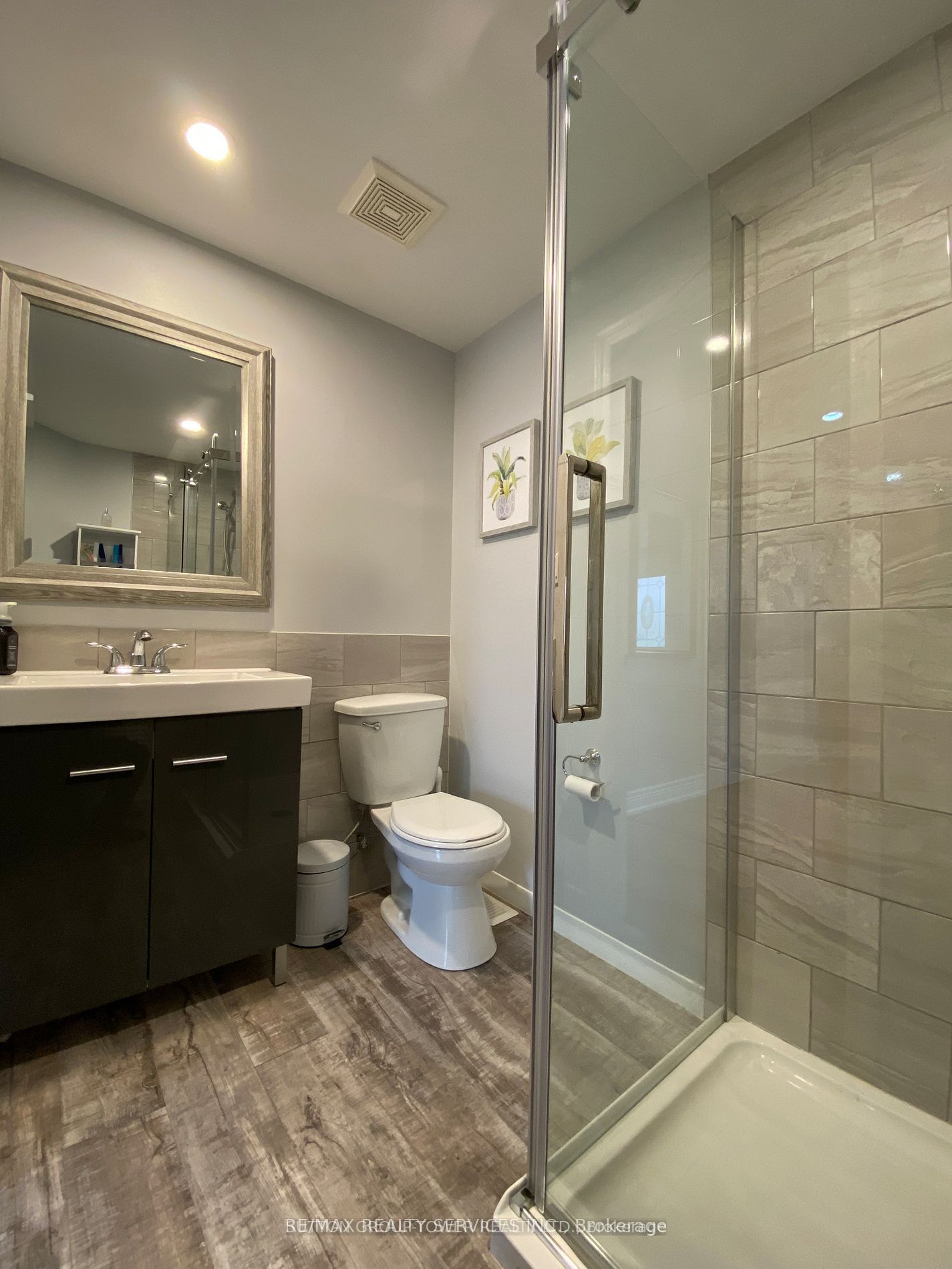 4870 Mapleview Crescent