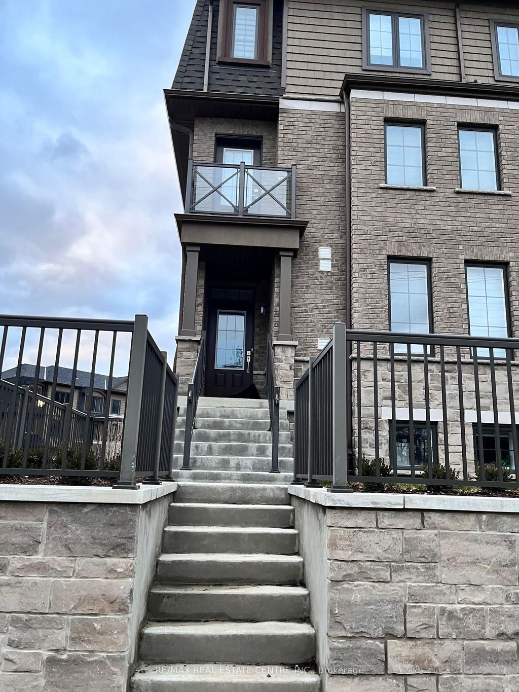 Photo of 445 Ontario Street #91, Milton, ON L9T 9K4 (MLS # W12600148)