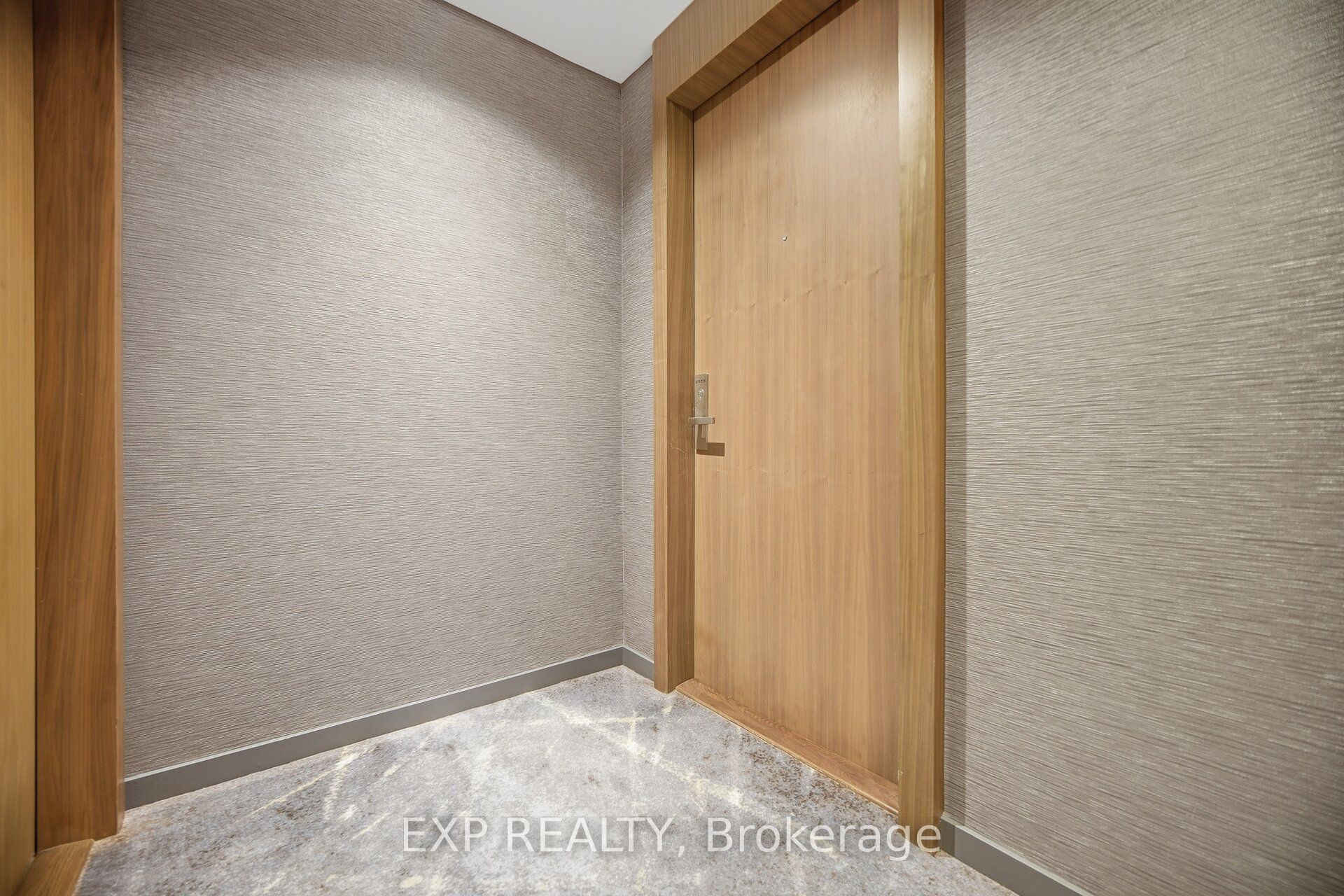 200 Bloor Street W 2505