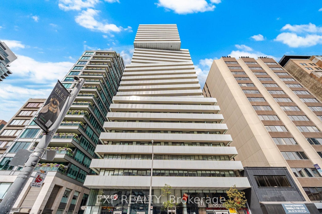 Photo of 200 Bloor Street W #2505, Toronto, ON M5S 0B1 (MLS # C13847514)
