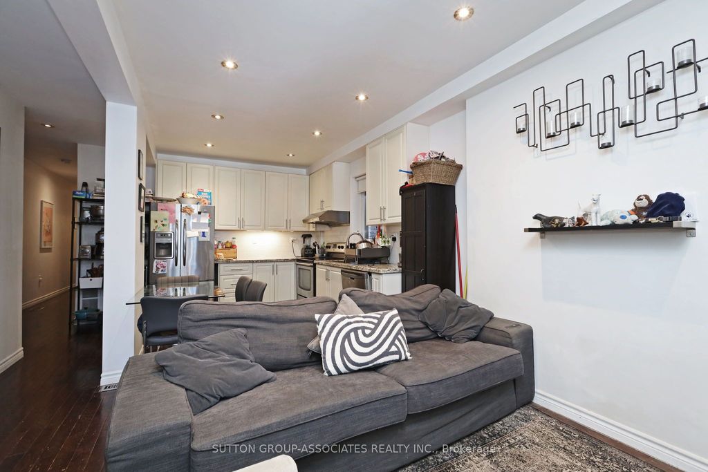 Photo of 20 Ashdale Avenue, Toronto, ON M4L 2Y7 (MLS # E12836336)