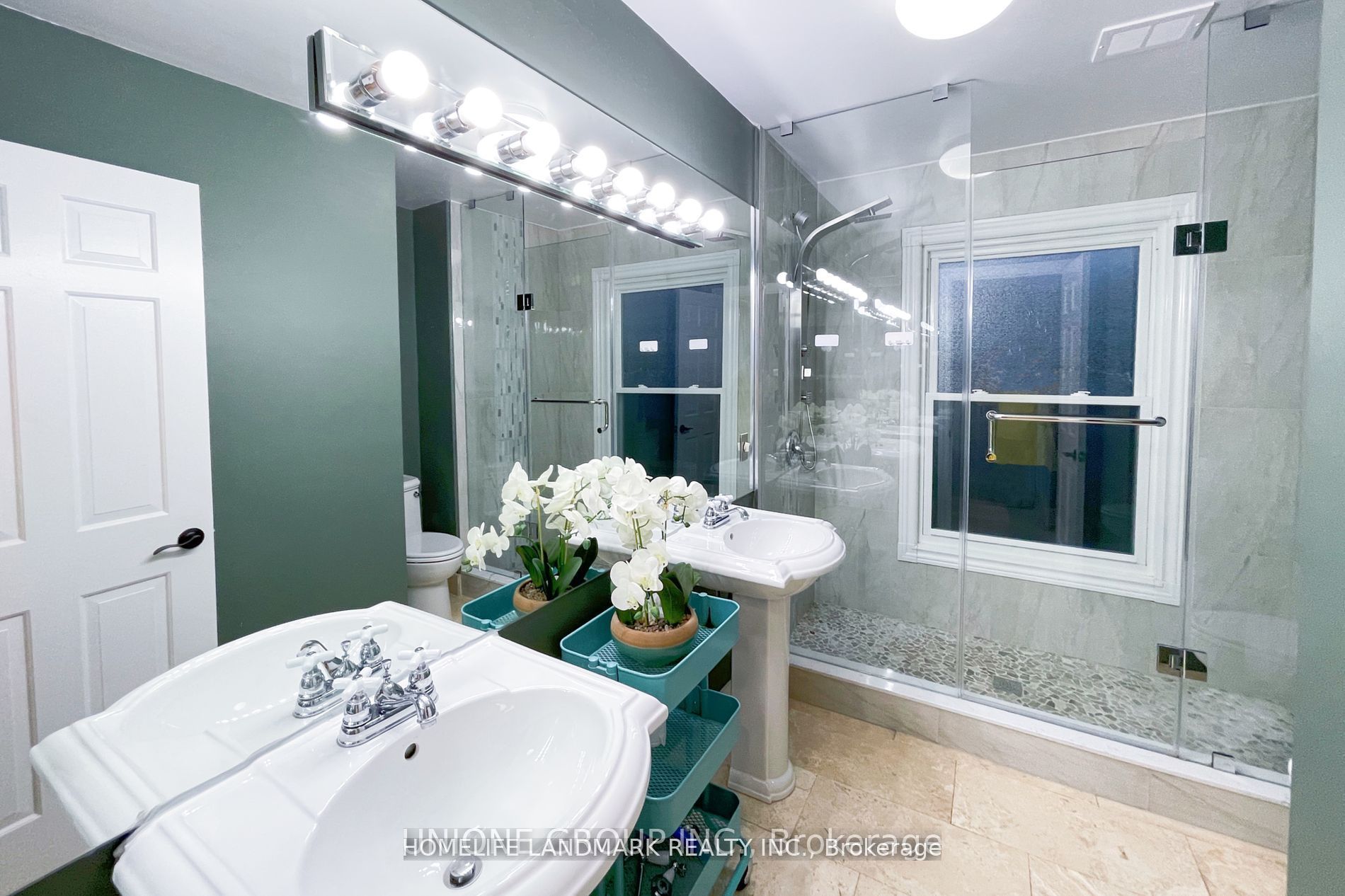 2415 Jarvis Street B5