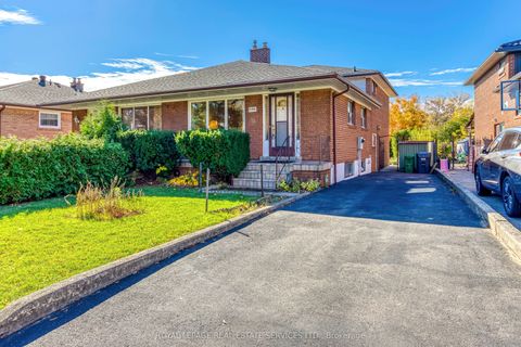 3196 Sunnyhill Drive Mississauga ON L4X 2K4