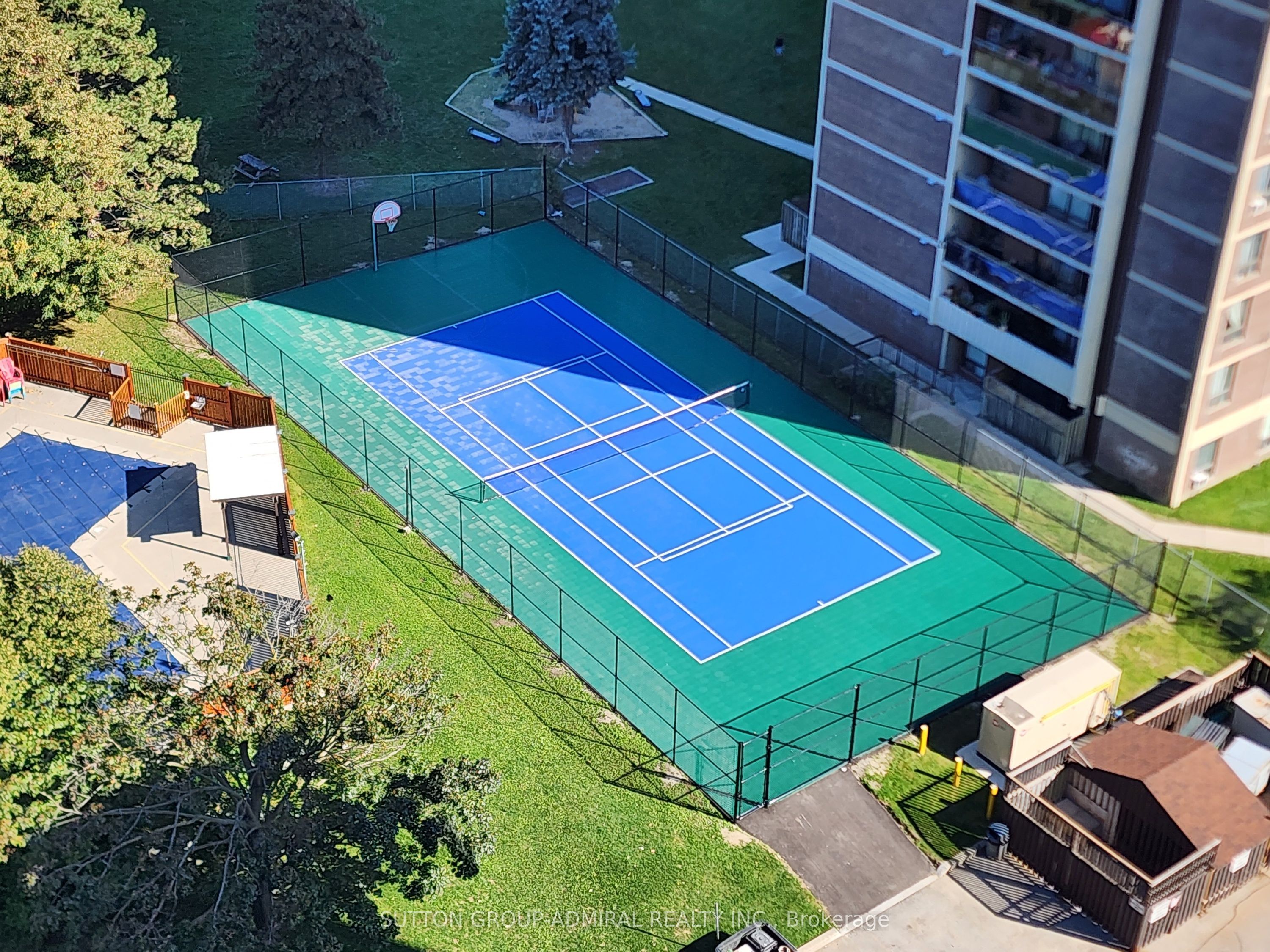 551 The West Mall N/A 304