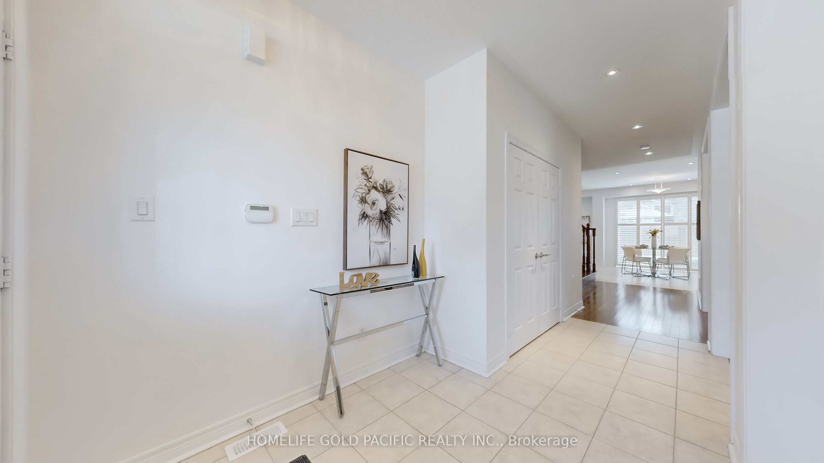 24 Earnshaw Drive