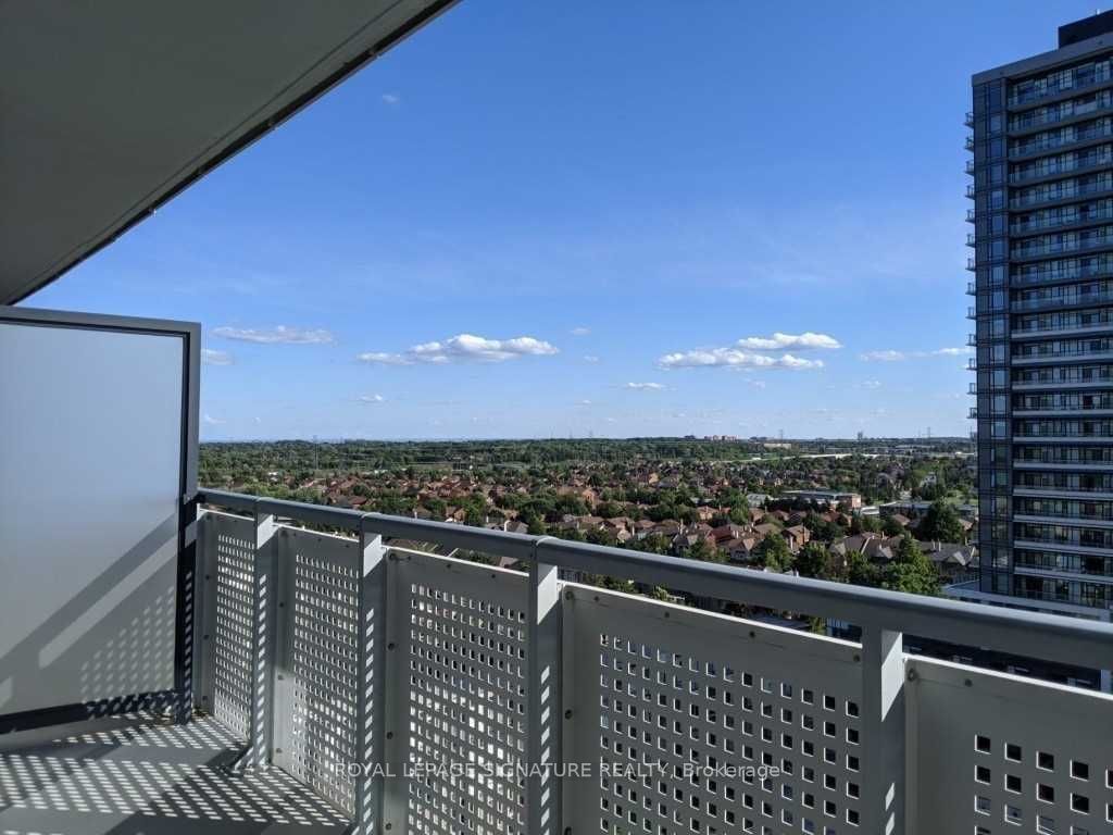 2520 Eglinton Avenue W 1002