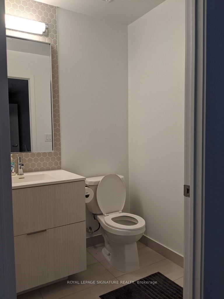 2520 Eglinton Avenue W 1002