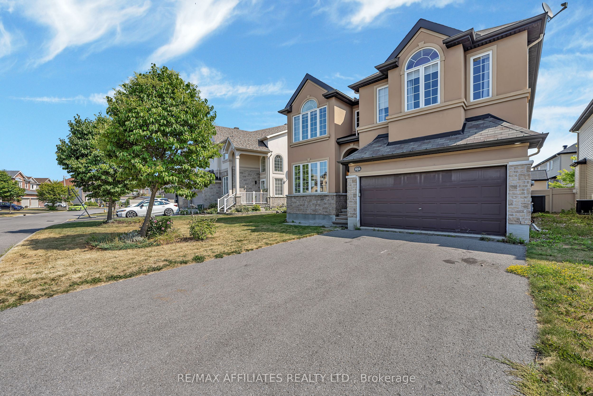 994 Fieldfair Way