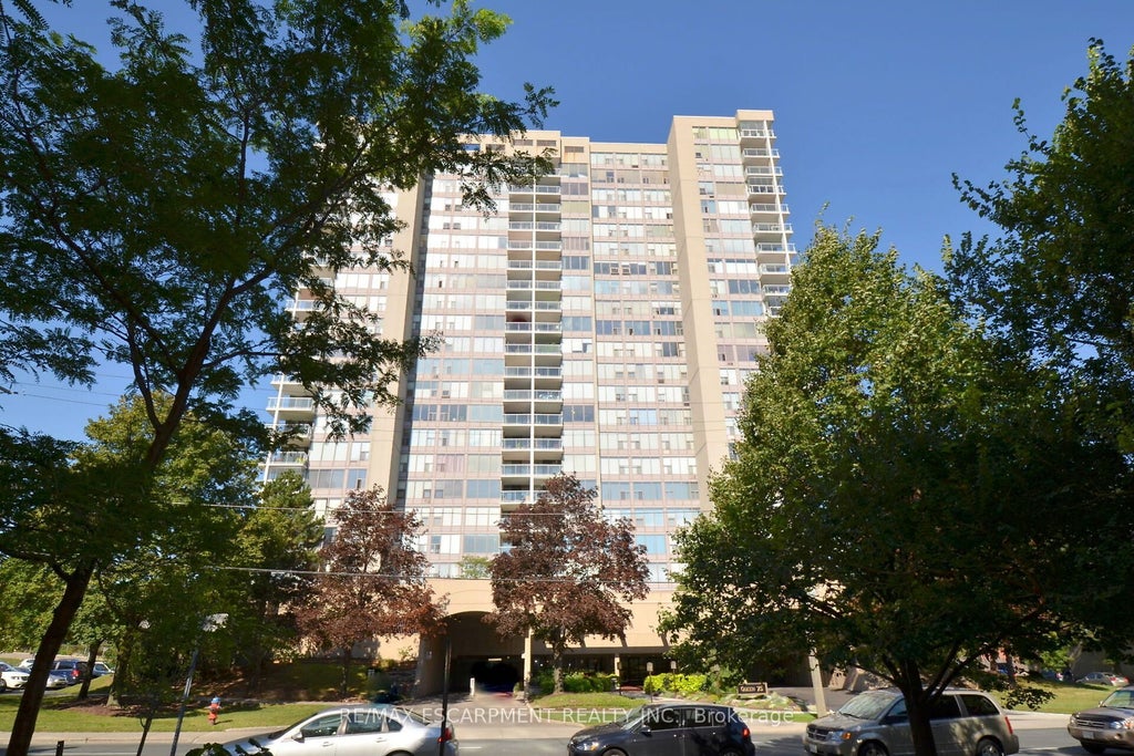 Photo of 75 QUEEN Street N #1203, Hamilton, ON L8R 3J3 (MLS # X14016092)