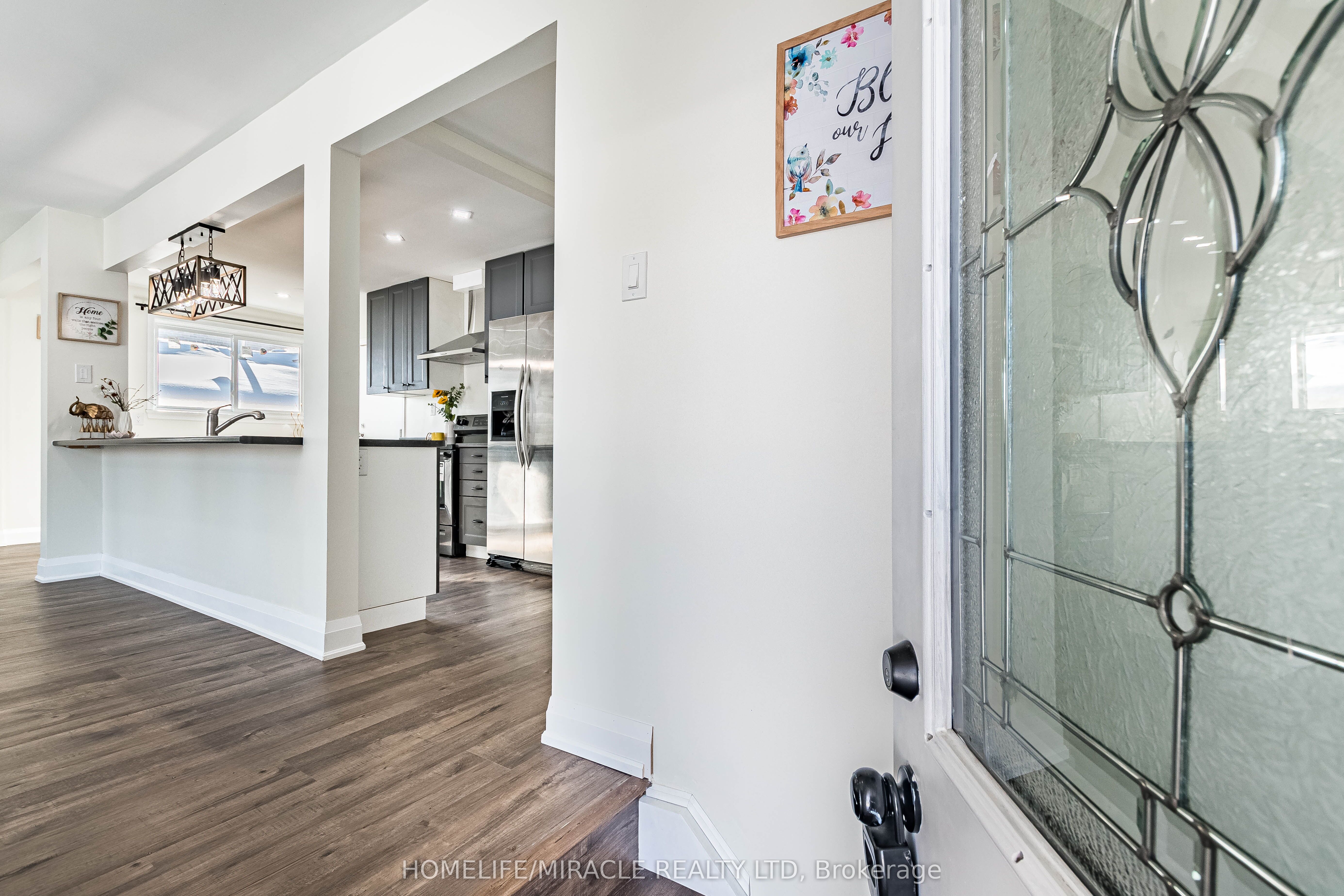 36 Mclaughlin Road N