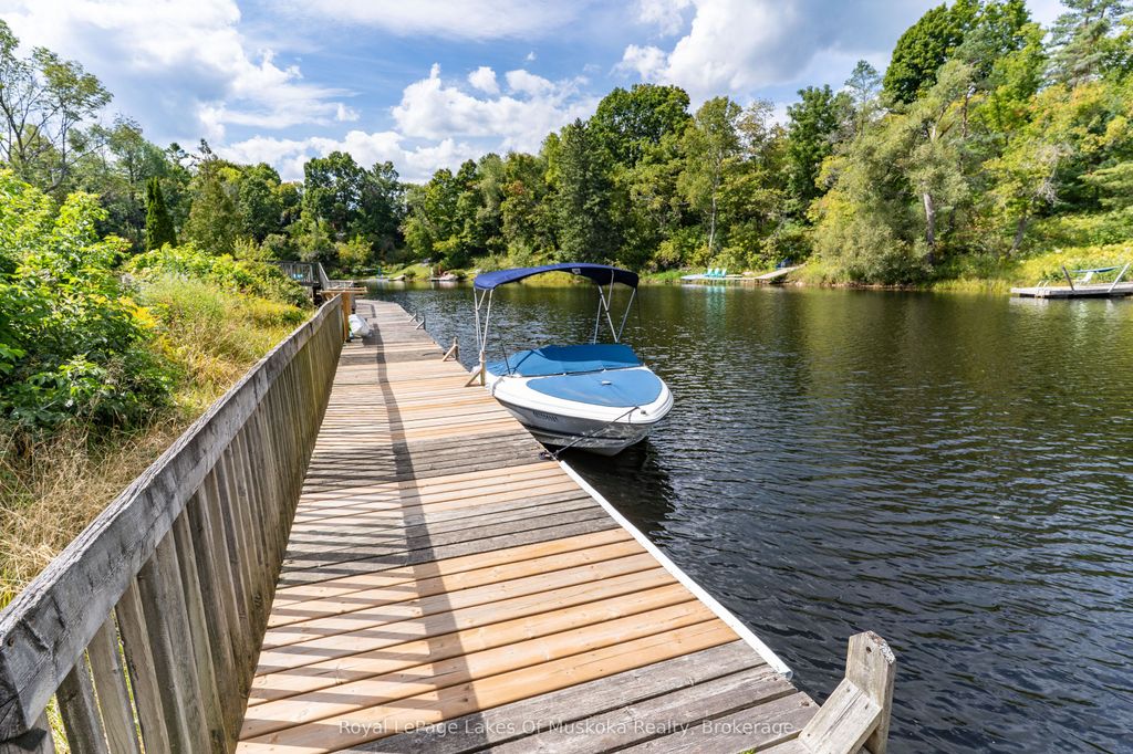 Photo of 55 Shoreline Drive, Bracebridge, ON P1L 1Z3 (MLS # X12682166)