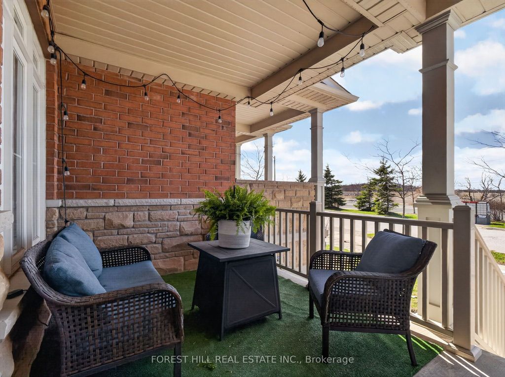 Photo of 41 Pavlova Crescent, Richmond Hill, ON L4E 0V8 (MLS # N13034228)