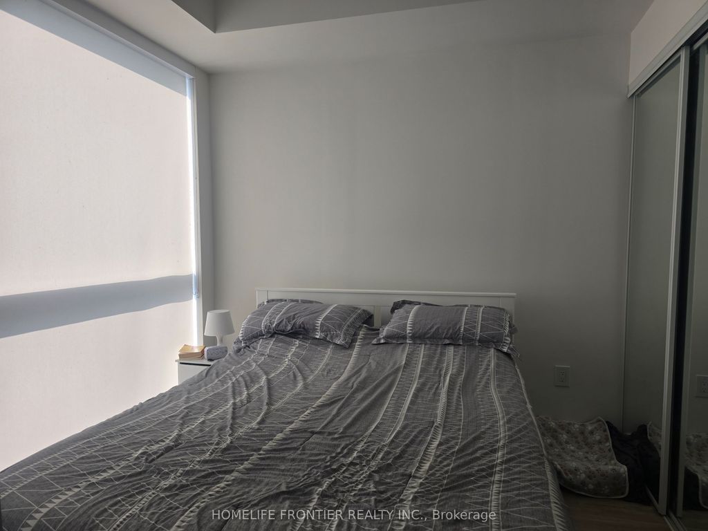 Photo of 70 Princess Street #1625, Toronto, ON M5A 0X6 (MLS # C12795714)