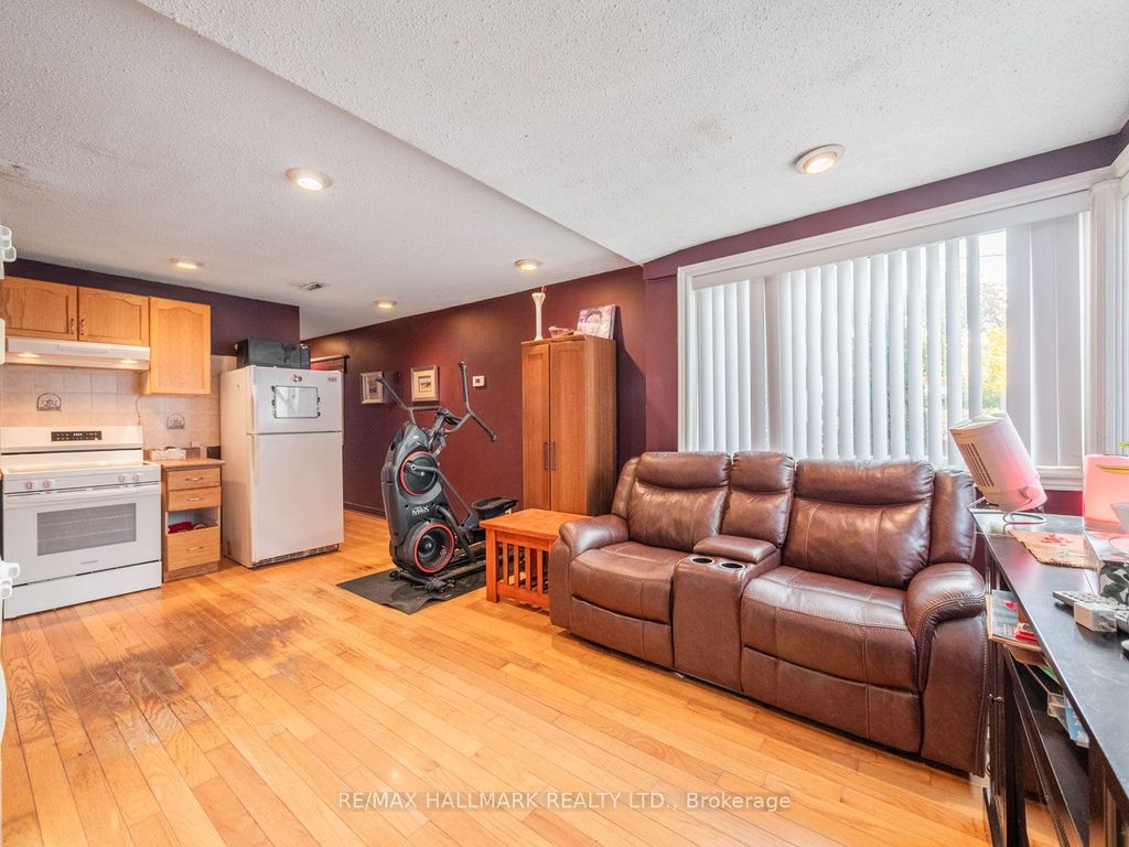 Photo of 33 Earl Grey Road, Toronto, ON M4J 3L3 (MLS # E12507480)