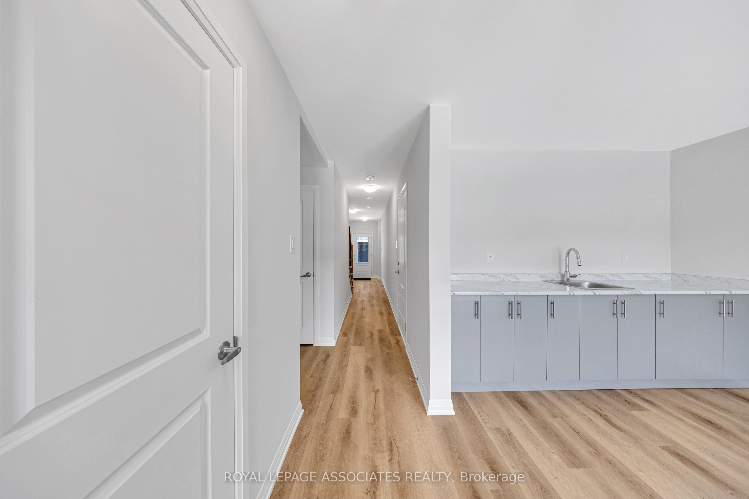 81 Rustle Wood Avenue