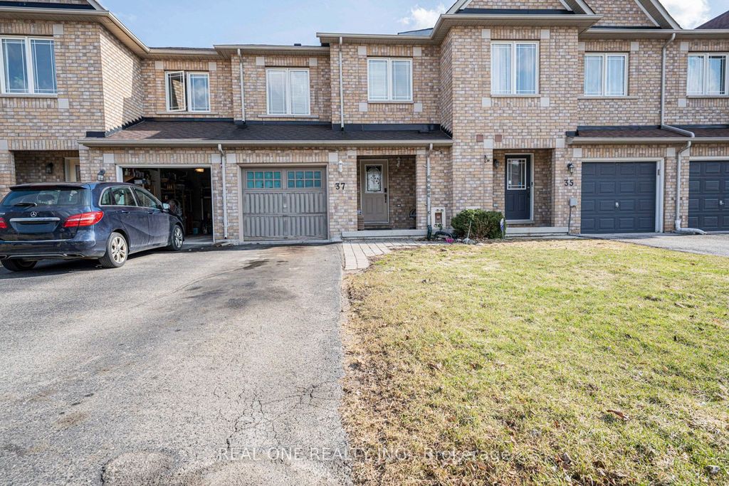 Photo of 37 Bilbrough Street, Aurora, ON L4G 7W3 (MLS # N12980528)