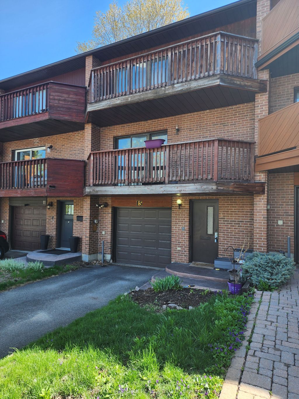 Photo of 15 Birchdale Avenue, Crystal Bay - Rocky Point - Bayshore, ON K2H 5A1 (MLS # X13140290)