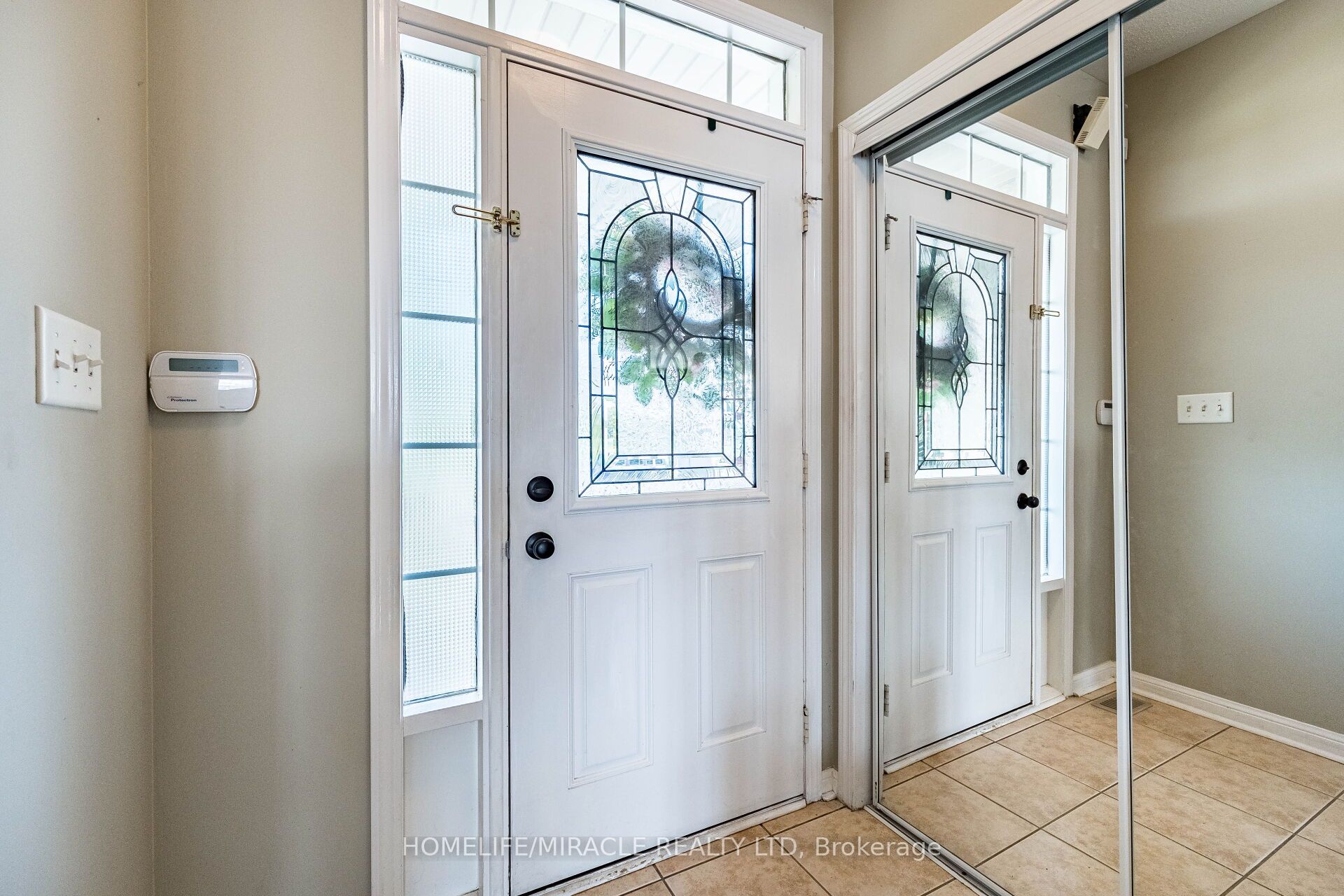 851 Bennett Boulevard