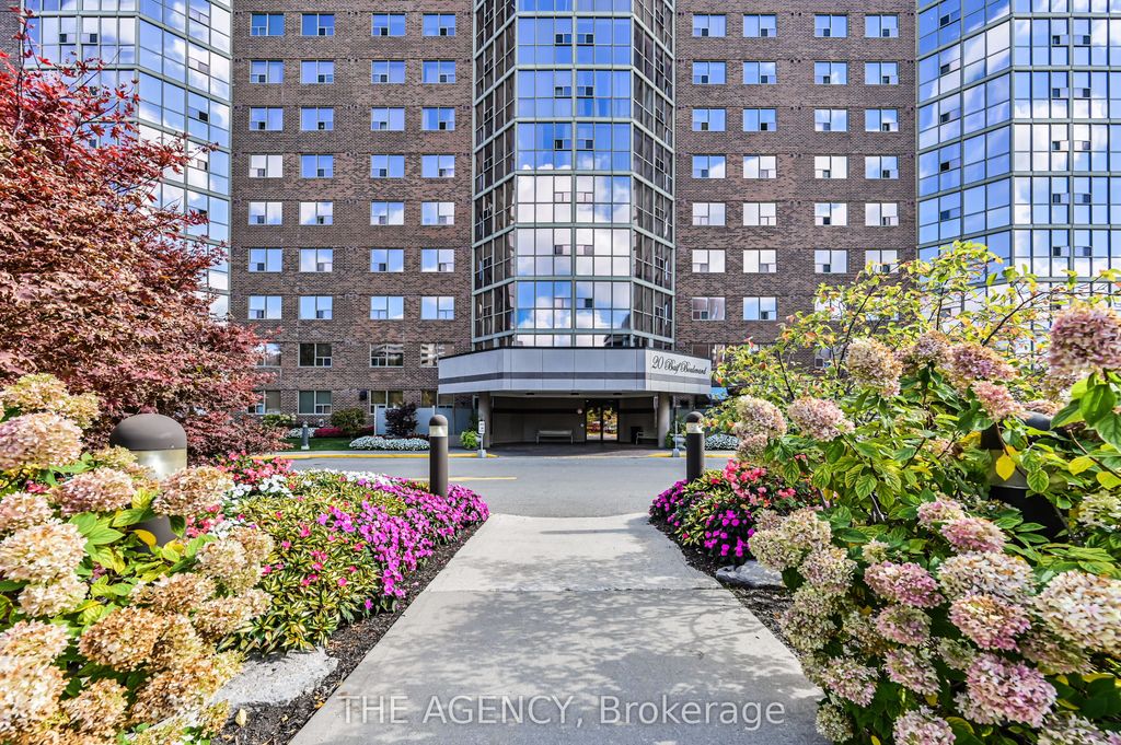 Photo of 20 Baif Boulevard #306, Richmond Hill, ON L4C 8T1 (MLS # N12648250)