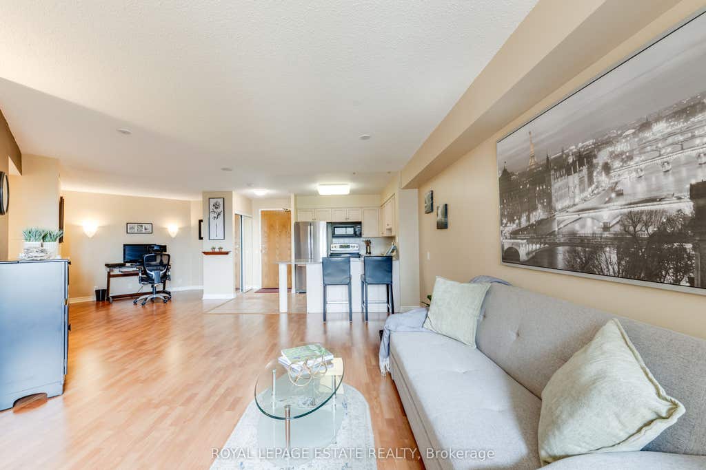 Photo of 1720 Eglinton Avenue E #623, Toronto, ON M4A 2X8 (MLS # C13634852)