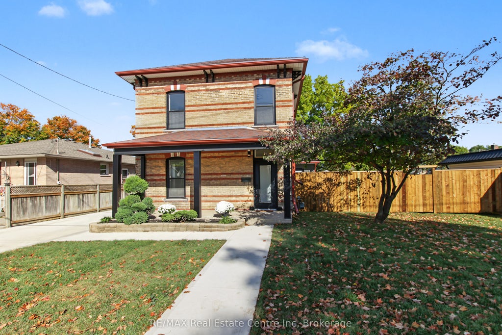 Photo of 657 Frances Street, Woodstock, ON N4S 1Z9 (MLS # X13945520)