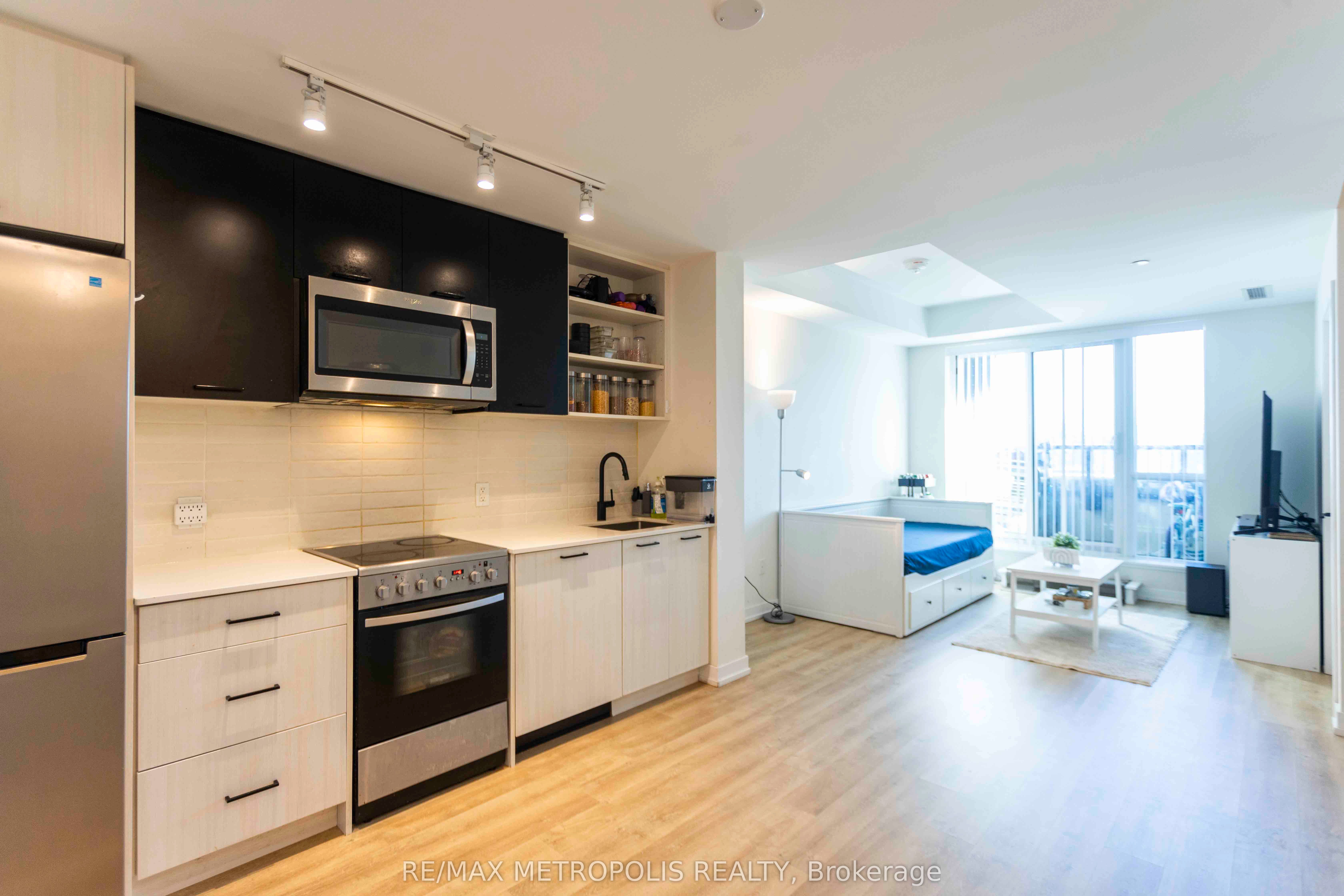 2300 St Clair Avenue W 308