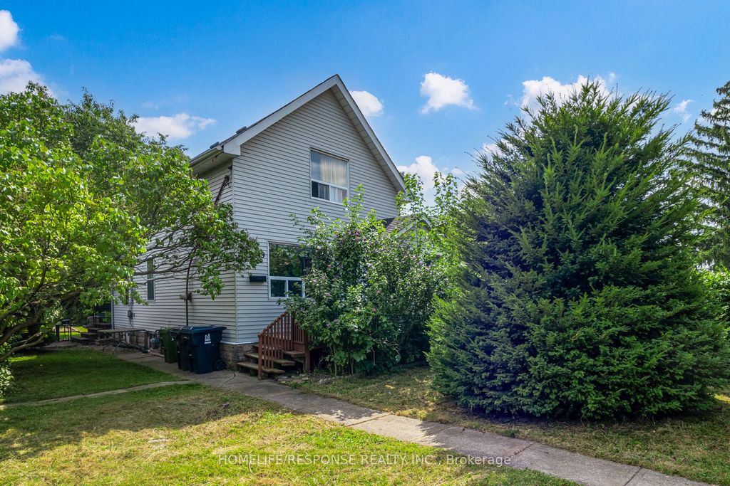 Photo of 139 Hay Avenue, Toronto, ON M8Z 1G3 (MLS # W12777514)