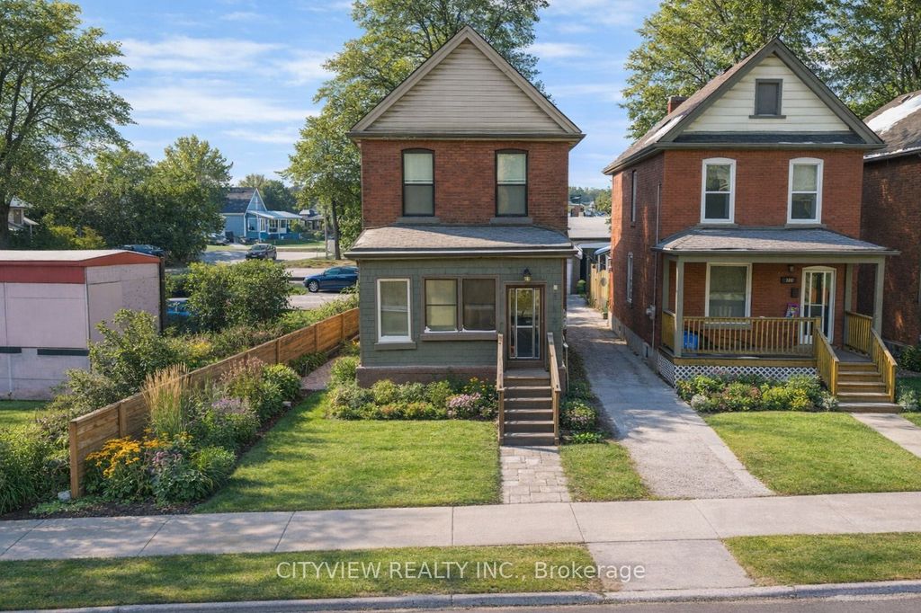Photo of 382 Beach Road, Hamilton, ON L8H 3K5 (MLS # X12809792)