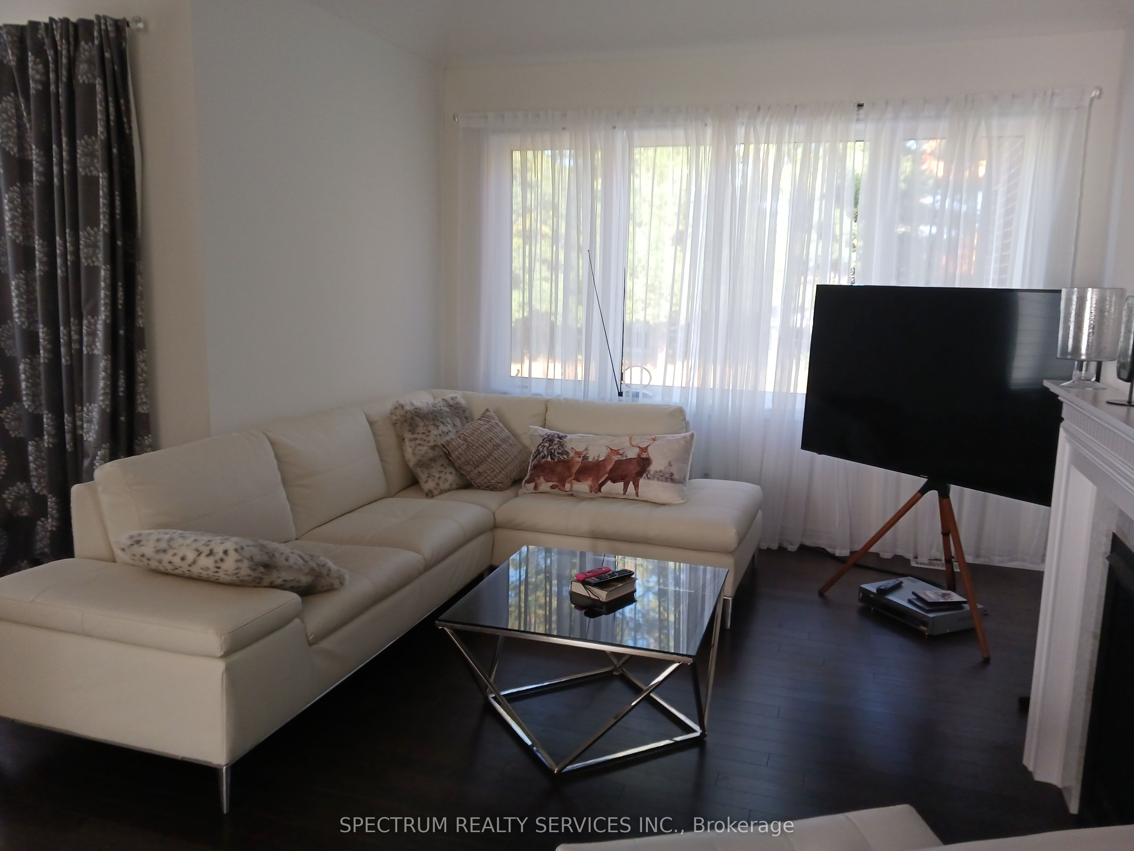 64 Regina Boulevard