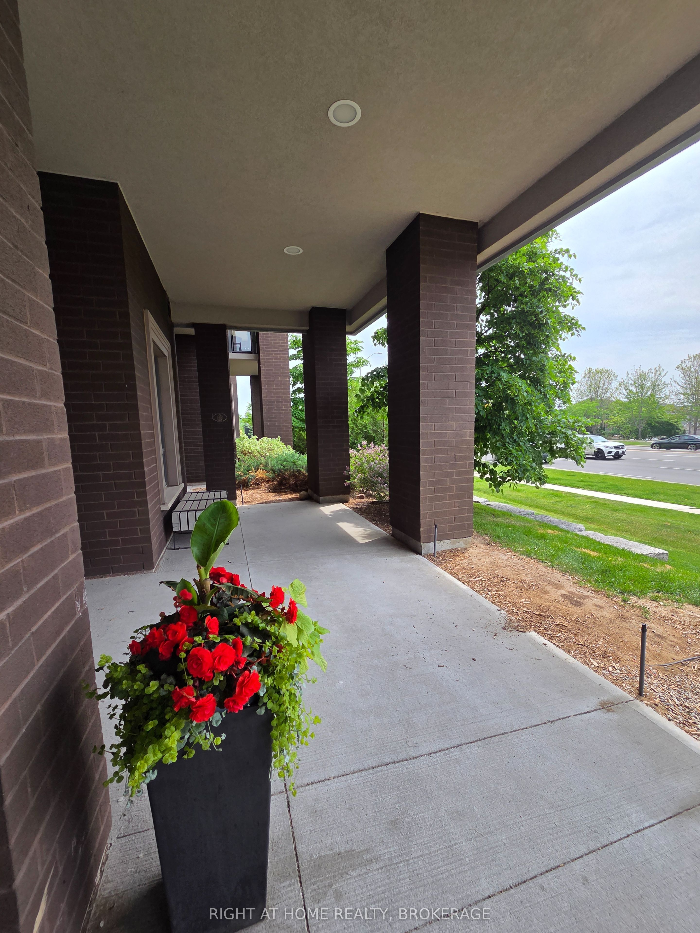 2490 Old Bronte Road 206
