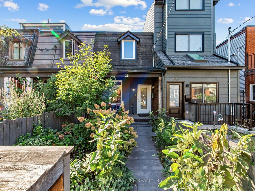 Photo of 23 Gordon Street, Toronto, ON M6K 1P7 (MLS # C13791042)