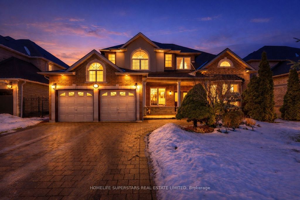 Photo of 156 Novaview Crescent, Vaughan, ON L4L 9L8 (MLS # N12684156)