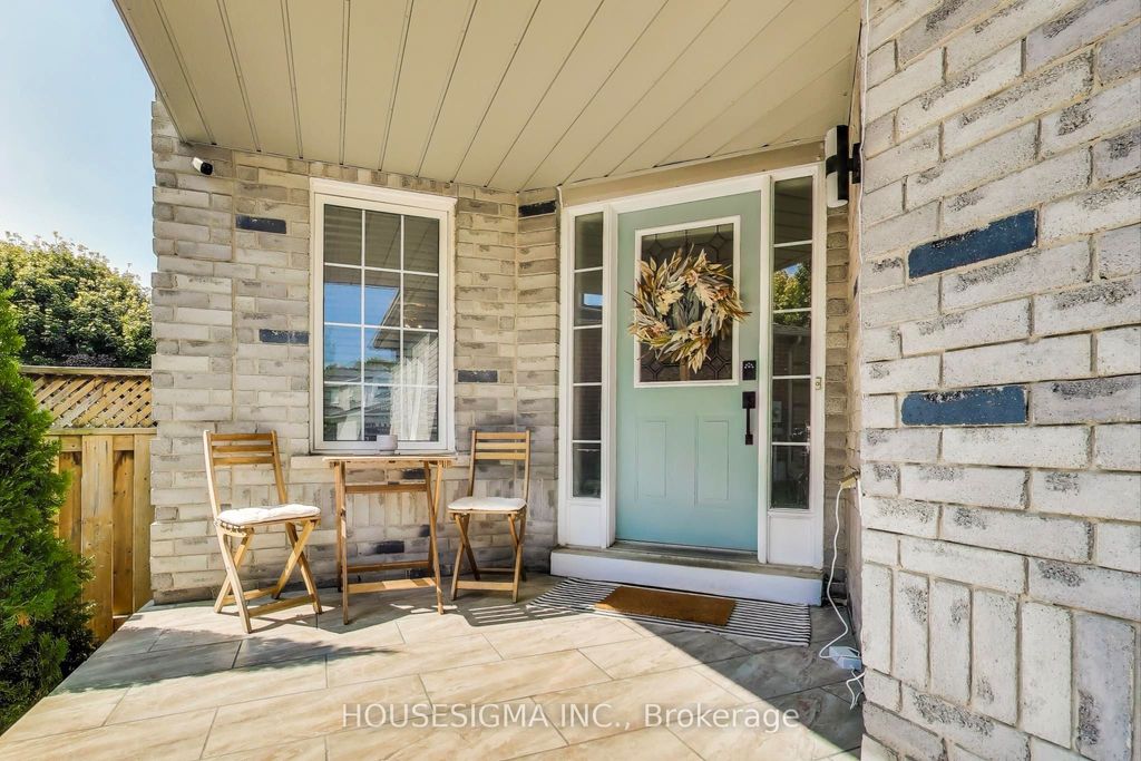 Photo of 155 Cunningham Drive, Barrie, ON L4N 5R3 (MLS # S12458041)