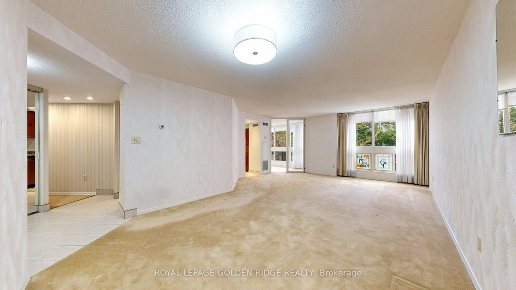 Photo of 10 Kenneth Avenue #212, Toronto, ON M2N 6K6 (MLS # C13041116)