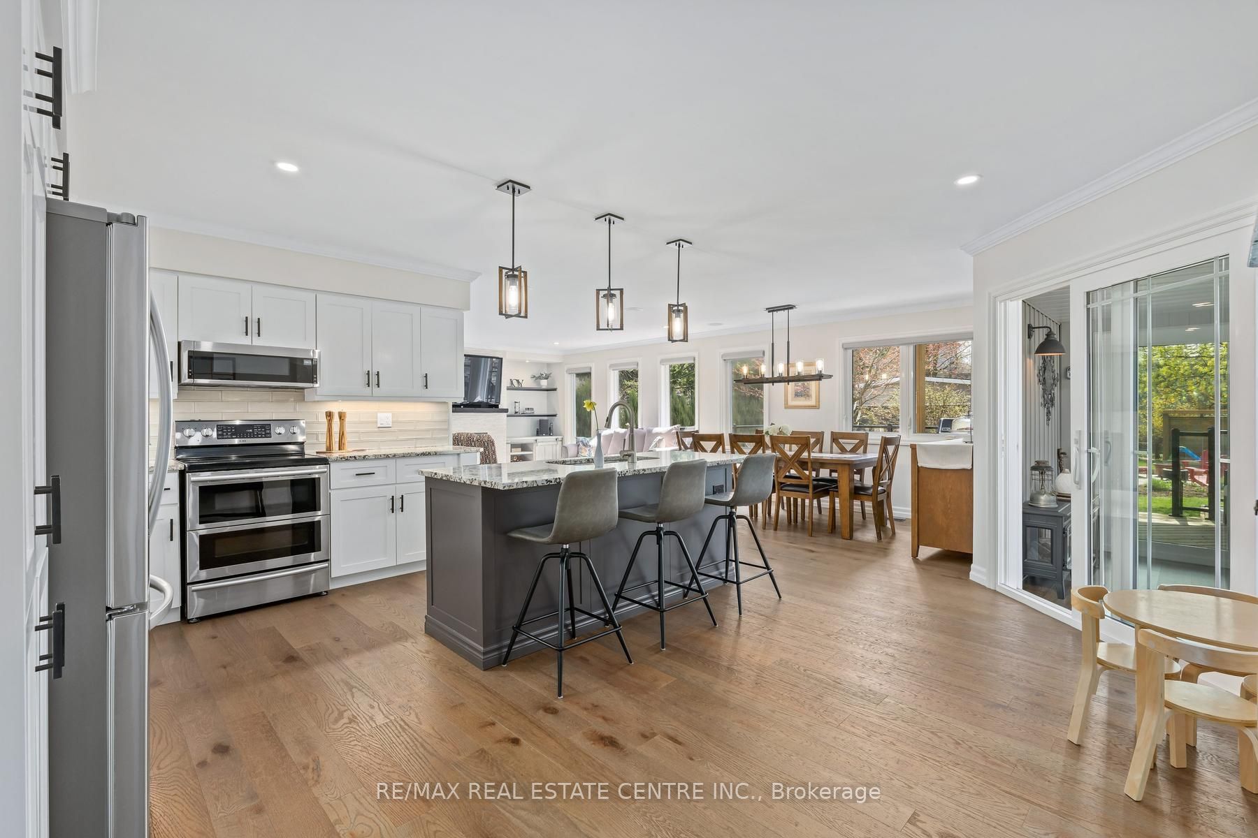 42 Ridgeway Avenue