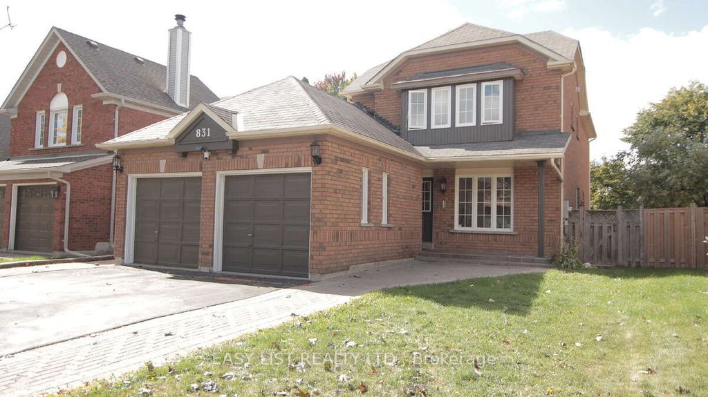 Photo of 831 Firth Court, Newmarket, ON L3Y 8H6 (MLS # N12461323)
