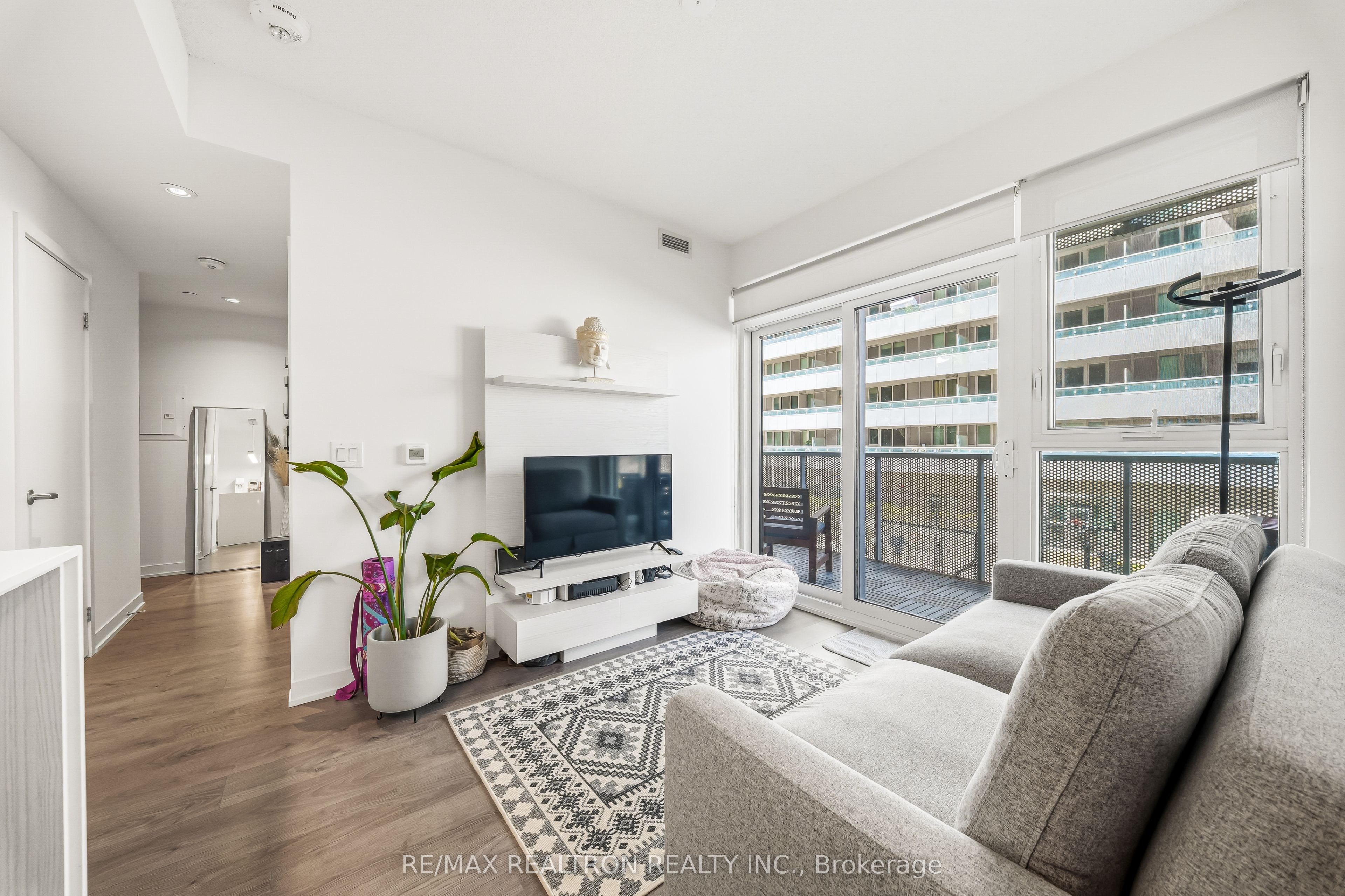 20 Richardson Street 416