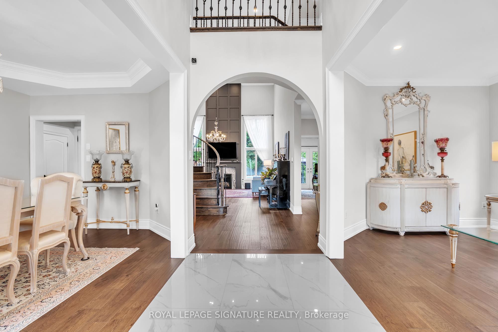 1067 Ivsbridge Boulevard