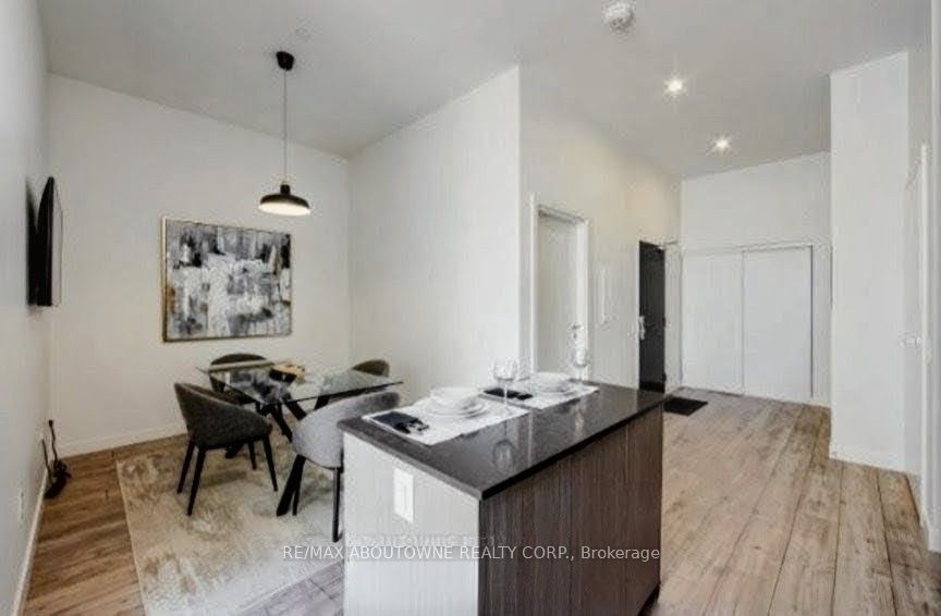 125 BRONTE Road A0916