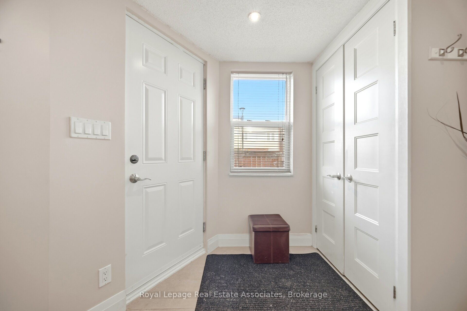 1055 Dundas Street E 222