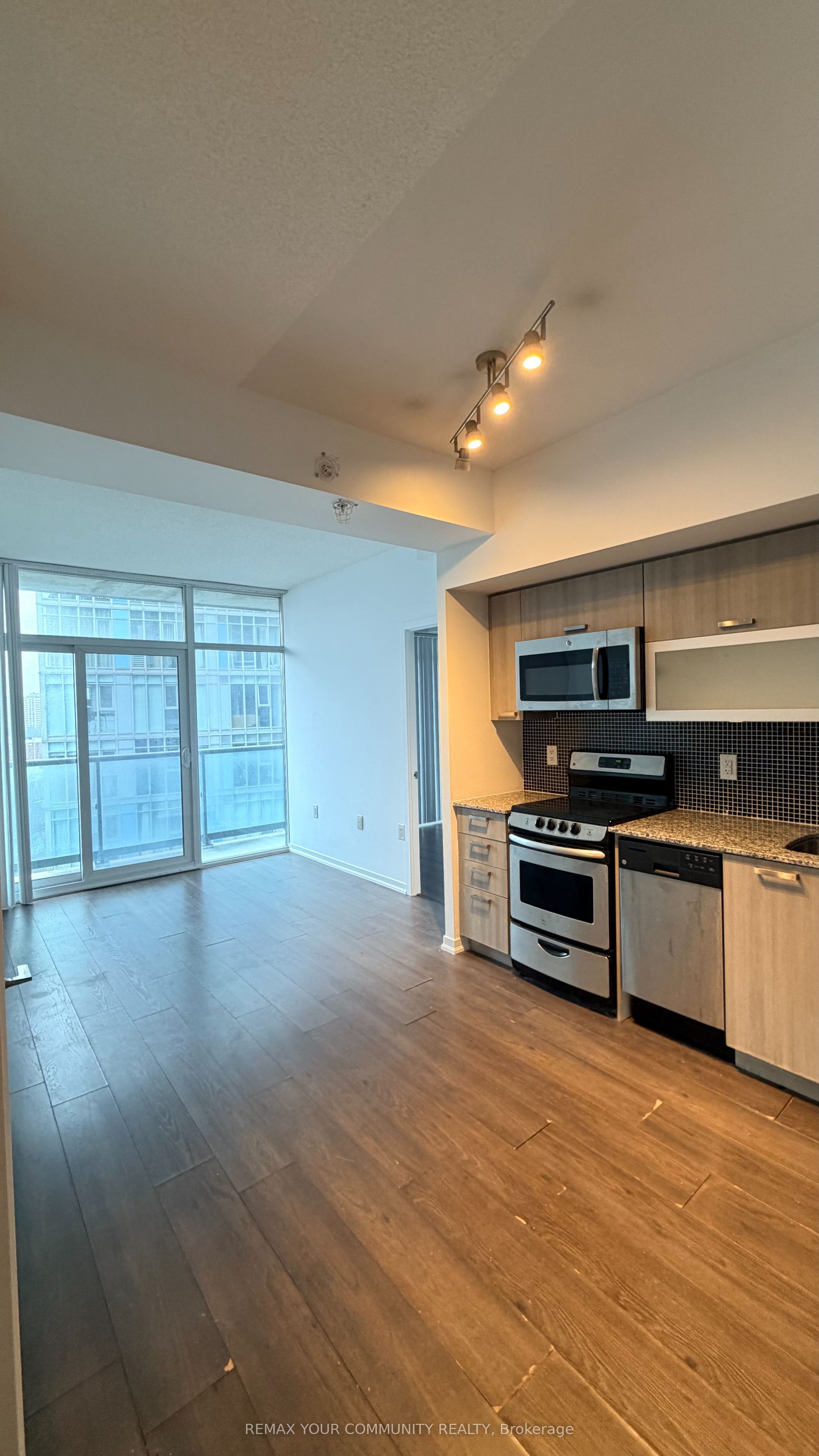 36 Lisgar Street 1511